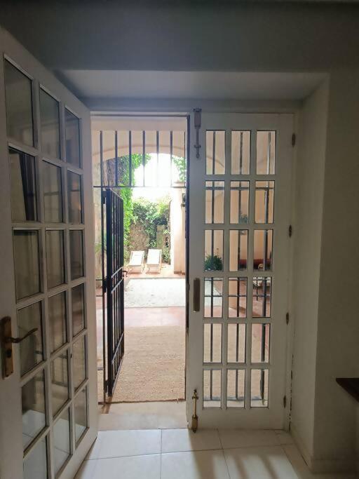 Casa Aguila Casco Antiguo Patio Privado Apartment Caces Exterior foto